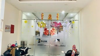Cho thuê nhà nguyên căn, gần sân bay Tân Sơn Nhất
