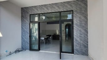 Bán nhà mới xây 3 phòng ngủ DT 150m2 Lã Xuân Oai-Nguyễn Duy Trinh