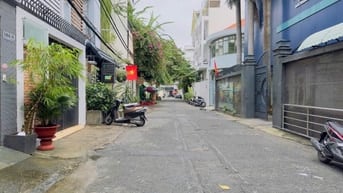 Bán Nhà Đẹp ở Đường Lê Văn Sỹ 4.5x15m 6 Tầng Thang Máy Có HĐ 40 Triệu 