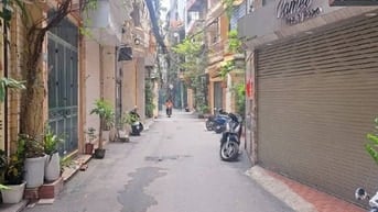 Nhà Hoàng Mai, 45m², 4 Tầng,5 ngủ,Nội Thất, ngõ thông, SĐCC, 7,3 Tỷ