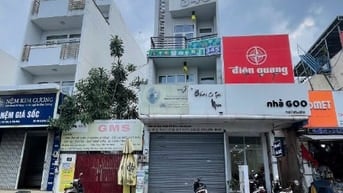 Cho thuê nhà 345 Tân Hương, 4x20m, 3 lầu sân thượng, Giá 30 triệu