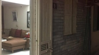2 tầng1 tum bán gấp  đi nước ngoài 