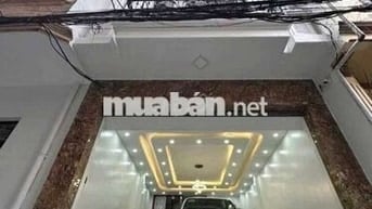 Tôi cần bán nhà mới koong 6tầng thang máy mặt ngõ ô tô chánh đỗ.