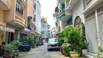 BÁN CĂN NHÀ HIẾM TẠI QUẬN 4, VỊ TRÍ VÀNG - MẤT 1 PHÚT QUA QUẬN 1