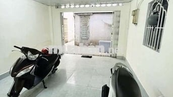 Bán nhà, Thành Thái, Quận10, 63m2, 7pn 3tầng, hẻm thông, sát MT Đường
