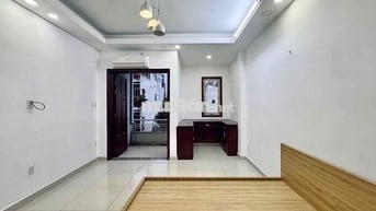CHDV Full NT - Ban công - Phòng rộng và thoáng
