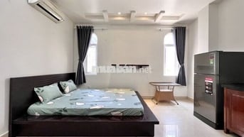 PHÒNG MỚI CỬA SỔ TRỜI THOÁNG MÁT CÓ THANG MÁY FULL NỘI THẤT XỊN