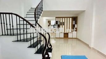 GIÁ 3.8 TỶ! NHÀ ĐỊNH CÔNG - HOÀNG MAI: 63M², 2 TẦNG - LÔ GÓC 2 THOÁNG!