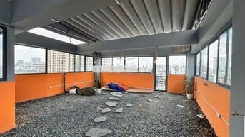 Rooftop Sân Thượng  View LandMark Ngang 8x25m Đường Xô Viết Nghệ Tĩnh