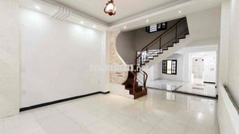 ✅ Cho thuê nhà 3 tầng MT Trịnh Đình Thảo - Khuê Trung - 18 Triệu