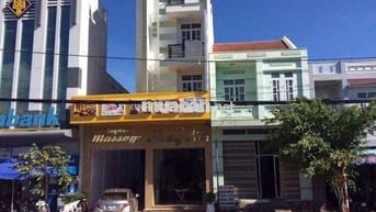 Thuê hoặc bán lại toàn bộ KHÁCH SẠN - 580m2. 1590 Hùng Vương Quy Nhơn