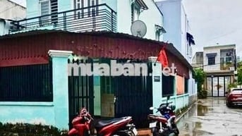 Cho thuê nhà 102M Lầu Trệt sân xe hơi gần Siêu thị Go phường Đông Hoà