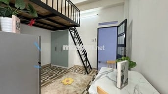 PHÒNG GÁC CÓ CỬA SỔ THIẾT KẾ HIỆN ĐẠI - NGAY TRỤC ĐƯỜNG LỚN LÊ VĂN SỸ