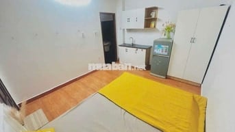 CHDV Tiện Nghi - Thang máy - Gần Cầu NVC Q5 Q1 Q4