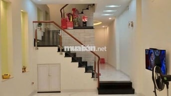 NHÀ 4X15, 1 TRỆT 2 LẦU, HẺM OTO NGAY HOÀNG DIỆU 2 VÀ TÔ VĨNH DIỆN