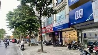 Chính chủ bán nhà mặt phố Nguyễn Phong Sắc, 58m2 mặt tiền 5m giá 35,8t