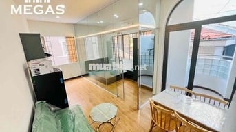 Căn hộ 1Pn cửa kính, ban công thoáng, full nội thất, máy giặt riêng