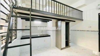 Khai Trương Nhà Mới Thang Máy_Full NT Toà Nhà Sang - Đẹp