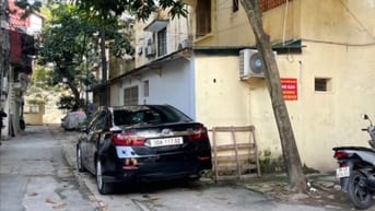 HIẾM...CẦU GIẤY, NHÀ TẬP THỂ 4 PHÒNG NGỦ, DT 100M2,ĐẦY ĐỦ NỘI THẤT