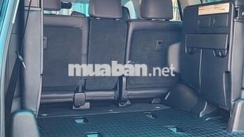 Toyota Land Cruiser 4.6 VX đời 2019