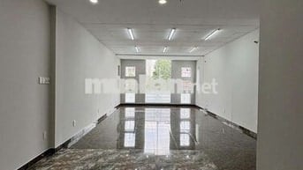 Cho thuê nhà rộng cư xá lữ gia, p15. Dt. 5x30m 1 trệt 2 lầu st.