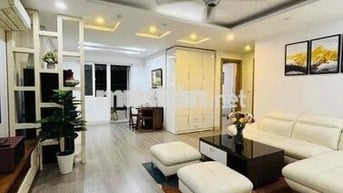 Cần bán gấp căn hộ góc giá chỉ hơn 3 ti tại Thanh Hà