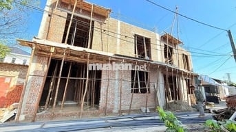 Nhà 3 tầng Văn Lâm, Hưng Yên sát VIN2. đường oto vào giá nhỉnh 2 đồng