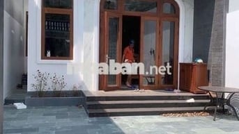 AP CHO THUÊ NHÀ MẶT TIỀN ĐƯỜNG NGUYỄN CHÍCH, BẮC NHA TRANG