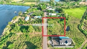 MẶT TIỀN NHỰA ĐỐI DIỆN HỒ LỒ Ô - LONG TÂN - ĐẤT ĐỎ - BRVT