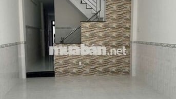 Nhà cho thuê hẻm 756 Đoàn Văn Bơ yên tĩnh