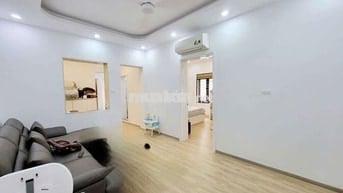 Tập thể tầng 1. Phố Nguyễn Trãi,vừa ở vừa kinh doanh. 80M. Mt4m.