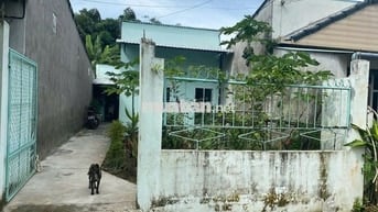 Nhà chính chủ cần cho thuê Trần Hưng Đạo 60m2 có sân trước, sân sau