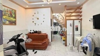 GẦN  CHỢ PHẠM VĂN HAI NHÀ MỚI ĐẸP GẦN 50M2 2TẦNG 3PN HOÀN CÔNG Đủ