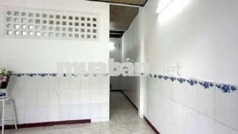 NHÀ 4X10 1 TRỆT 1 LẦU 2PN 2WC HẺM 184 ÂU DƯONG LÂN P3 SÁT Q1
