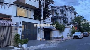 BÁN NHÀ 4 LẦU MẶT TIỀN ĐƯỜNG SỐ CẠNH MAI VĂN VĨNH TÂN QUY Q7