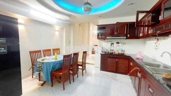 ChO THUÊ NHÀ MT KHUÔNG  VIỆt: p Phú trung : 4 x 20 đúc 3, 5 TẤM