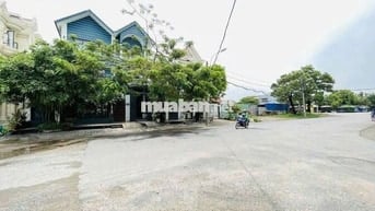 BÁN GẤP BIỆT THỰ VỚI DT LỚN FULL THỔ 368M2.
