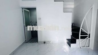 Hẻm xe hơi -  2 Tầng BTCT - Ngang Xịn 4.4m -2PN,1WC- Hàn Hải NguyênQ11