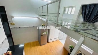 DUPLEX BAN CÔNG - KẾ BÊN CV LÊ THỊ RIÊNG - NHẬN GIỮ PHÒNG ĐẾN 1/11