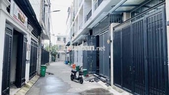 Nhà mới đẹp hẻm xe hơi chỉ một căn ở Hiệp Bình Phước