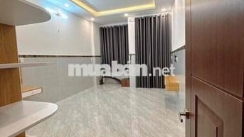 NHÀ CHO THUÊ : CÓ ÍT NỘI THẤT ĐẸP MỚI 100% IB EM GỬI VIDEO NHÀ NHÉ