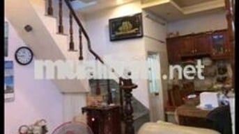Nhà 1 lầu 2 phòng ngủ.đầy đủ nội thất.gần ngã 4 Gò Mây