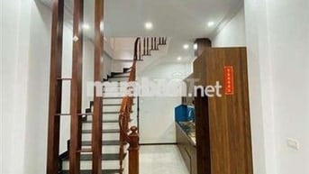 Bán nhà phố Trạm, cách 1 nhà ra Mặt phố, 33m, 7.250 tỷ gần Aeon