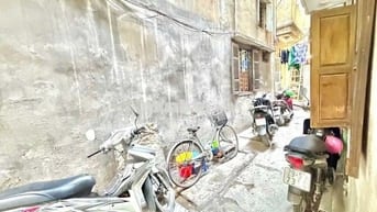 Bán Nhà Cát Linh 20M x 3T, MT: 3,8M Giá 4,8 Tỷ. Dân xây, 30m ra phố