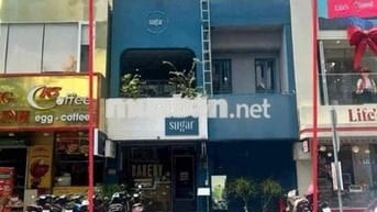 CHO THUÊ MT 8M NGAY PHỐ ĐI BỘ NGUYỄN HUỆ Q1