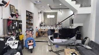 Nhà 2 Lầu Ngay Cao Đẳng Điện Lực Hẻm 7m Giá 8 Triệu