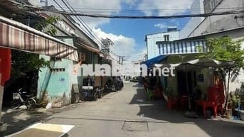 5 tầng đúc HXH thông hưng phú Q8