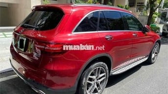 Cần bán xe ô tô 5 chỗ GLC300 đã qua sử dụng