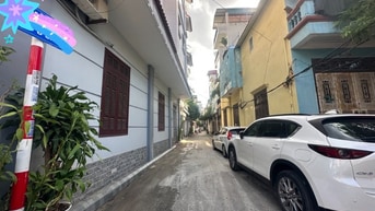 TRUNG TÂM VIỆT HƯNG NHÀ DÂN XÂY. Ô TÔ TRÁNH. PHÂN LÔ QUÂN ĐỘI. 12.9 TỶ