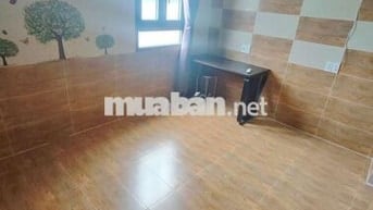 Căn hộ 2PN có bếp, máy lạnh, tủ lạnh, lầu 1